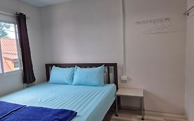 Sairee Center Guest House
